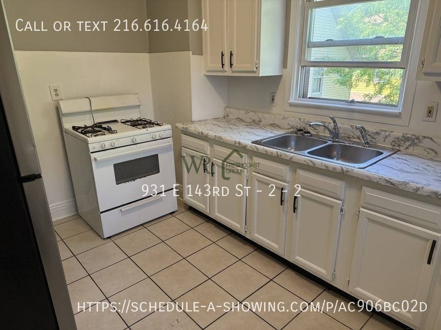 Apartment for rent at 931 E 143rd St #2, Cleveland, OH 44110