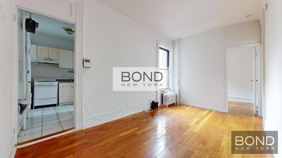 Apartment for rent at 1427 York Ave #4CC, New York, NY 10021