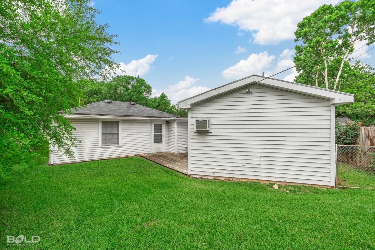 House for rent at 4056 Beech St, Bossier City, LA 71111