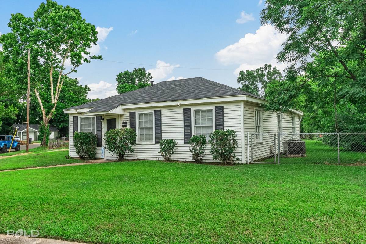 House for rent at 4056 Beech St, Bossier City, LA 71111