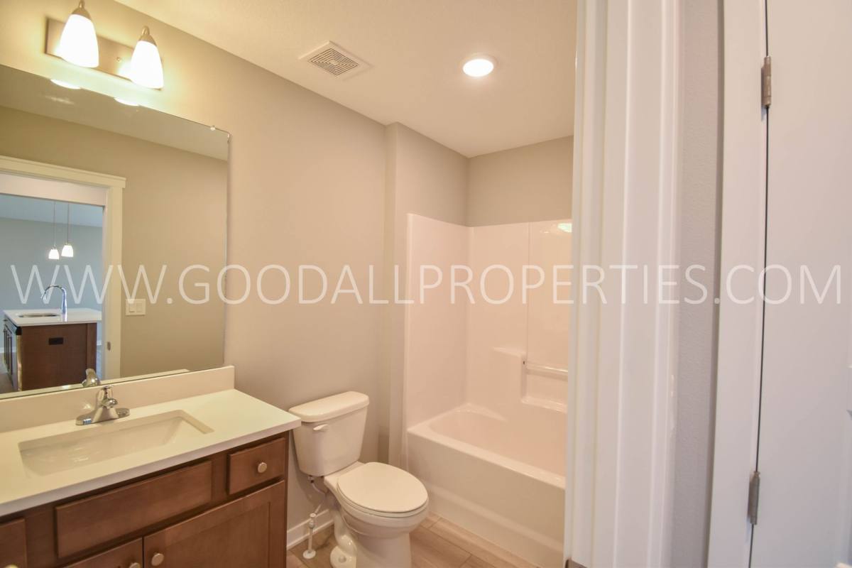 House for rent at 1100 NW Yorktown Dr, Waukee, IA 50263