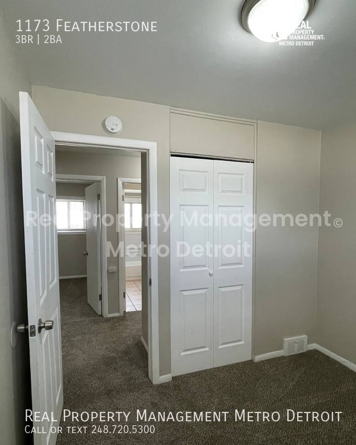 House for rent at 1173 Featherstone, Pontiac, MI 48342