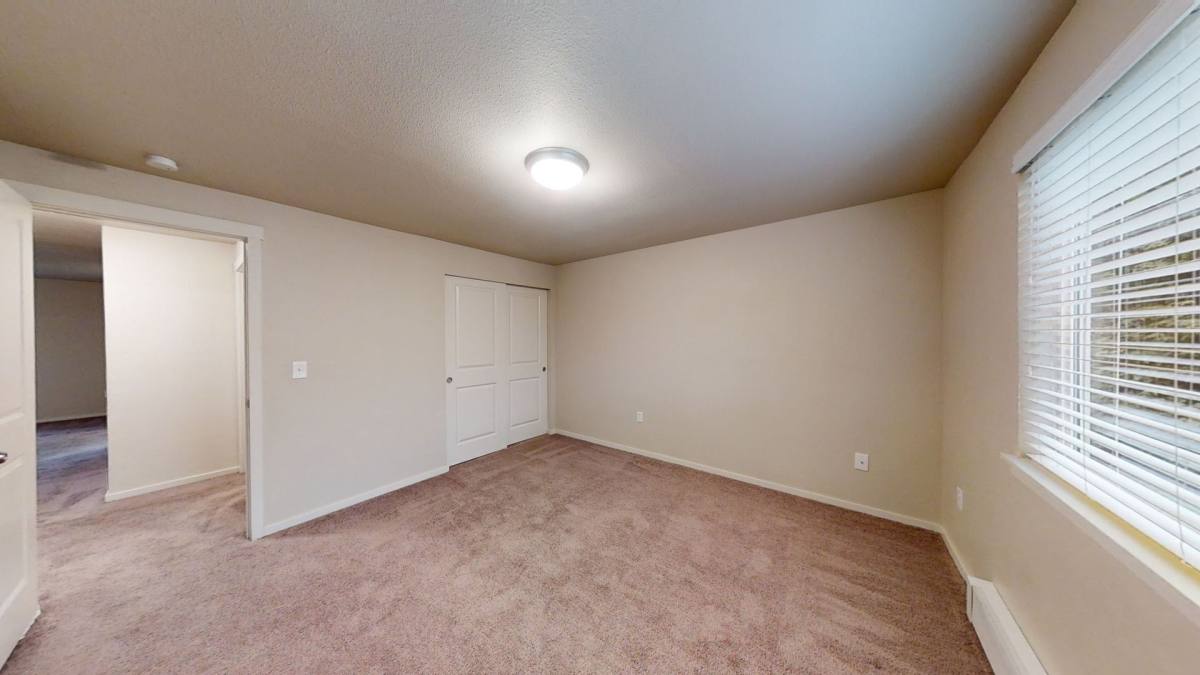 Apartment for rent at 15915 52nd St E, Sumner, WA 98390