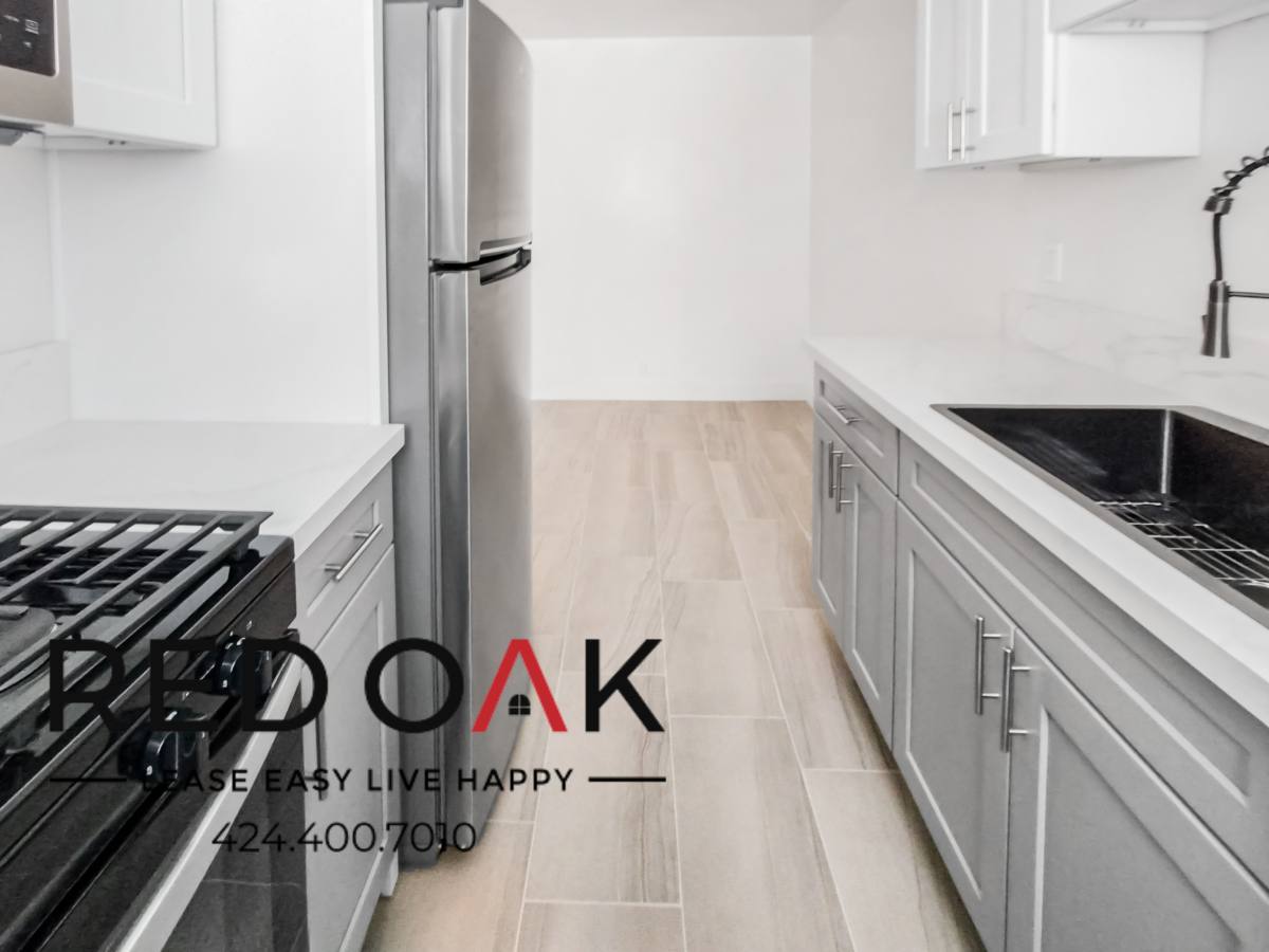 Condo for rent at 120 S Oxford St #8, Los Angeles, CA 90004