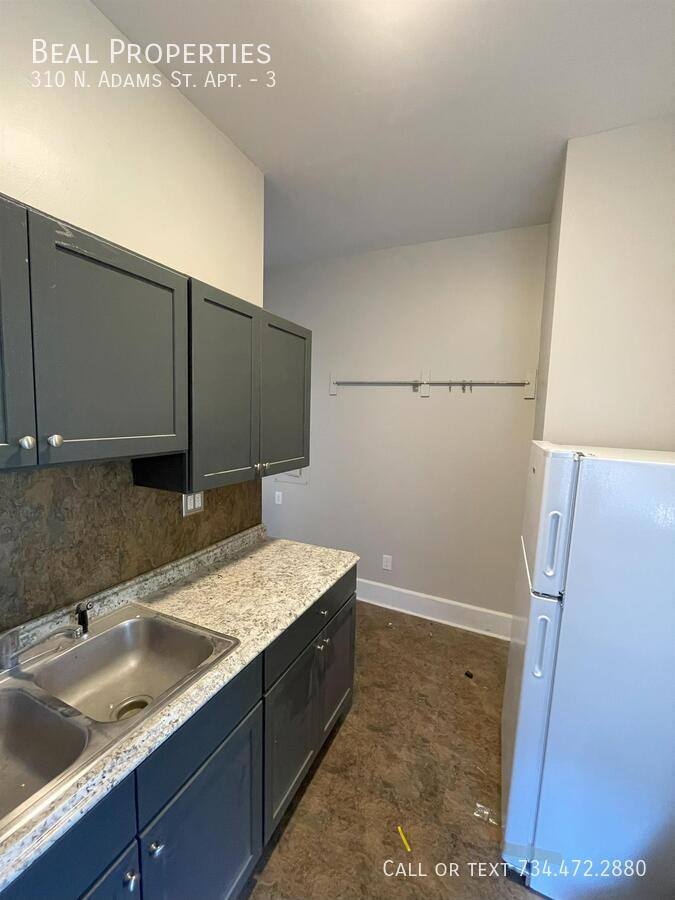 Apartment for rent at 310 N Adams St #3, Ypsilanti, MI 48197