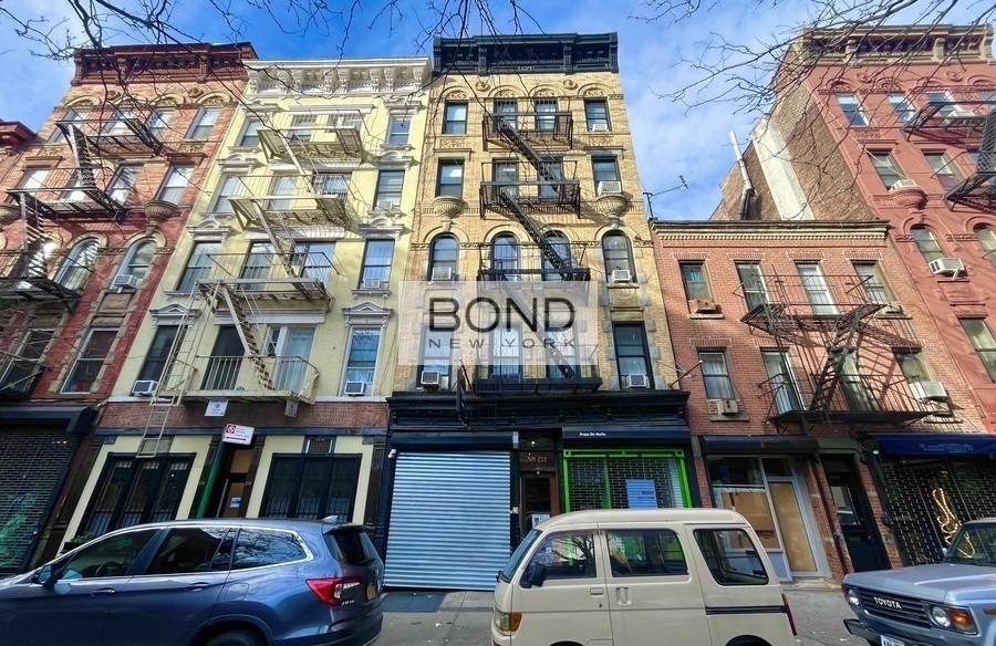 Condo for rent at 221 Mott St #8A, New York, NY 10012