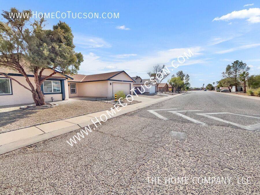 House for rent at 10002 E Stella Rd, Tucson, AZ 85730