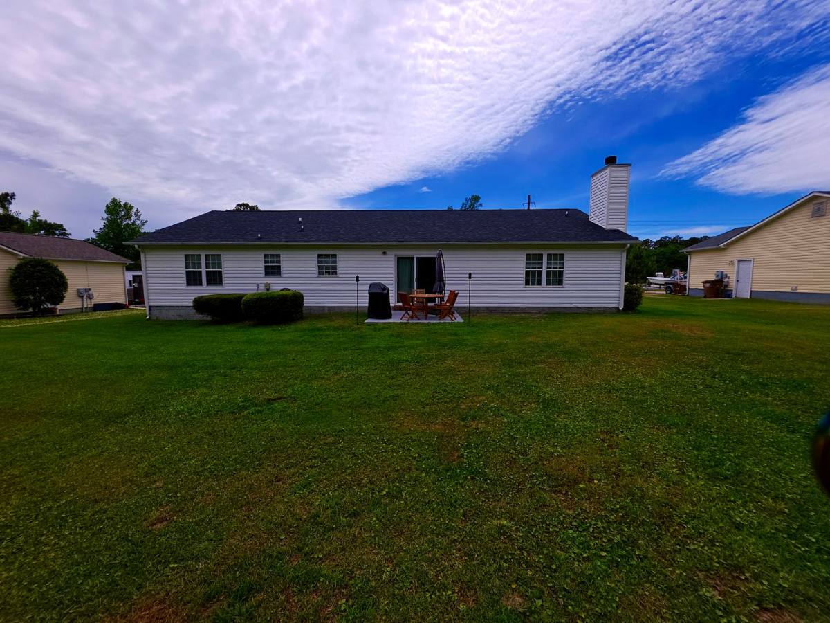 House for rent at 452 High Hill Rd, Jacksonville, NC 28540
