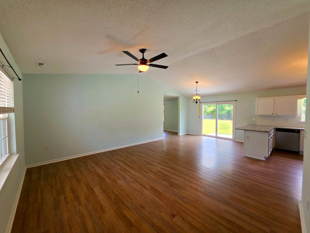 House for rent at 452 High Hill Rd, Jacksonville, NC 28540