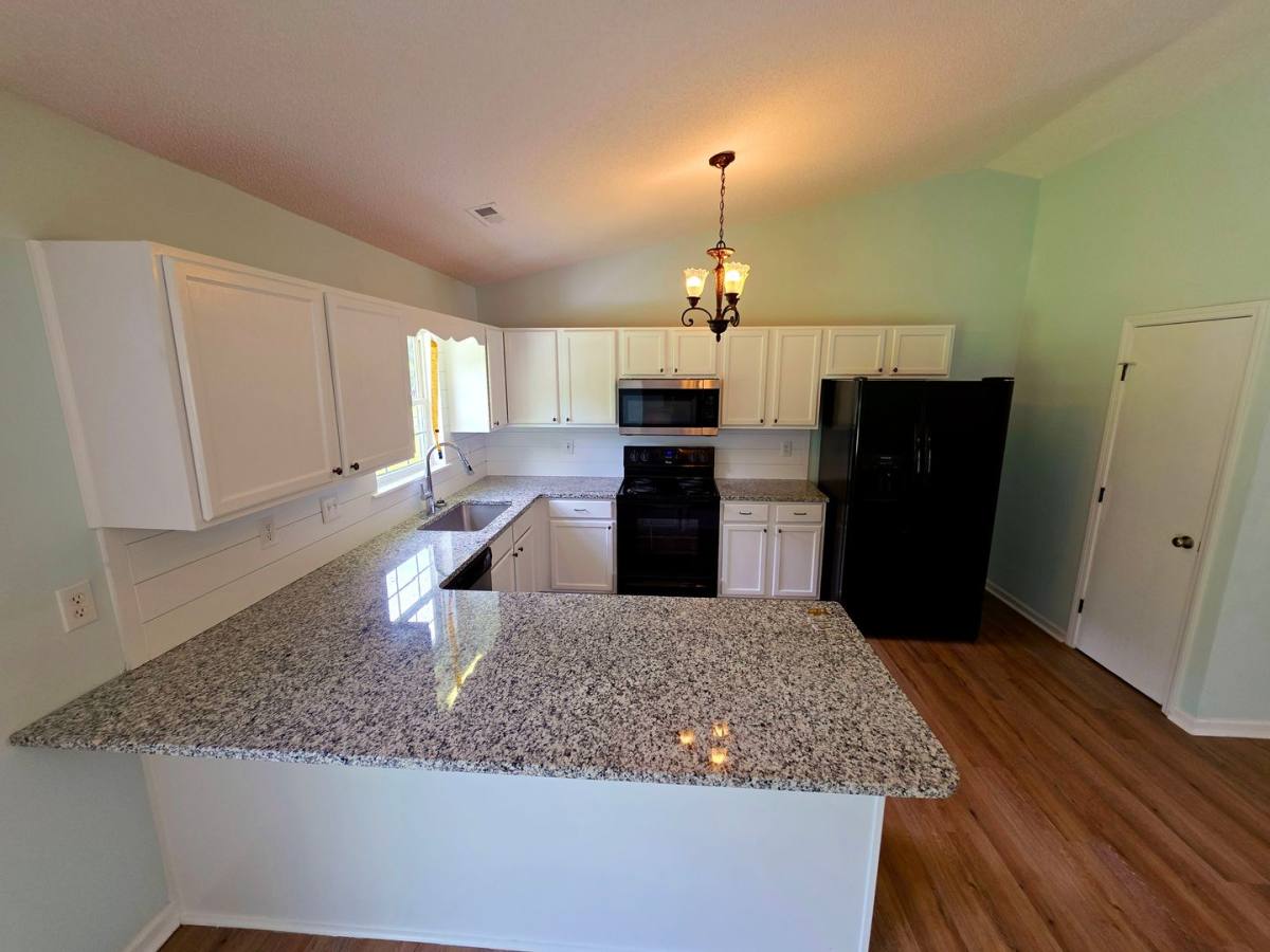 House for rent at 452 High Hill Rd, Jacksonville, NC 28540