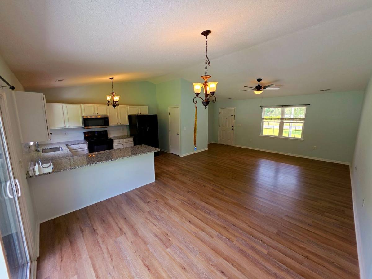 House for rent at 452 High Hill Rd, Jacksonville, NC 28540