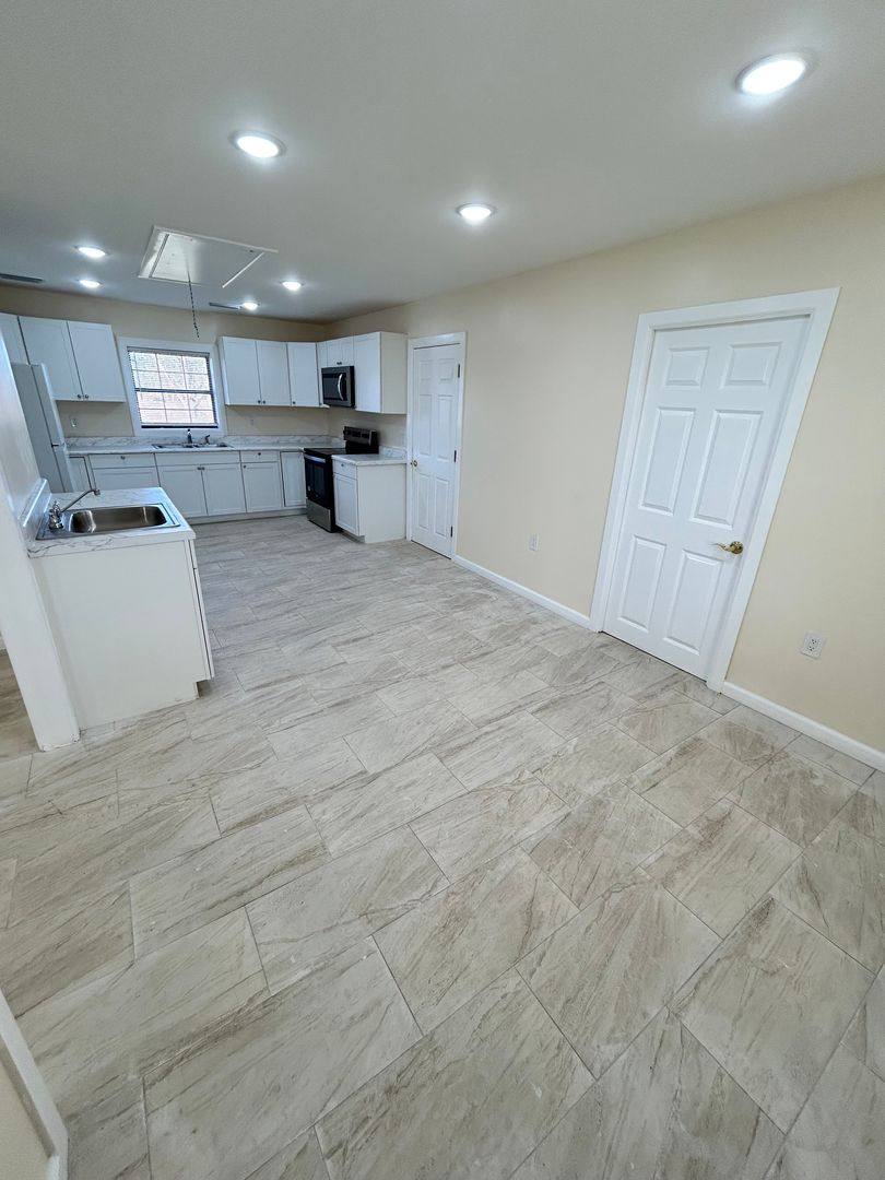 House for rent at 2433 Wakulla Ave, Panama City, FL 32405