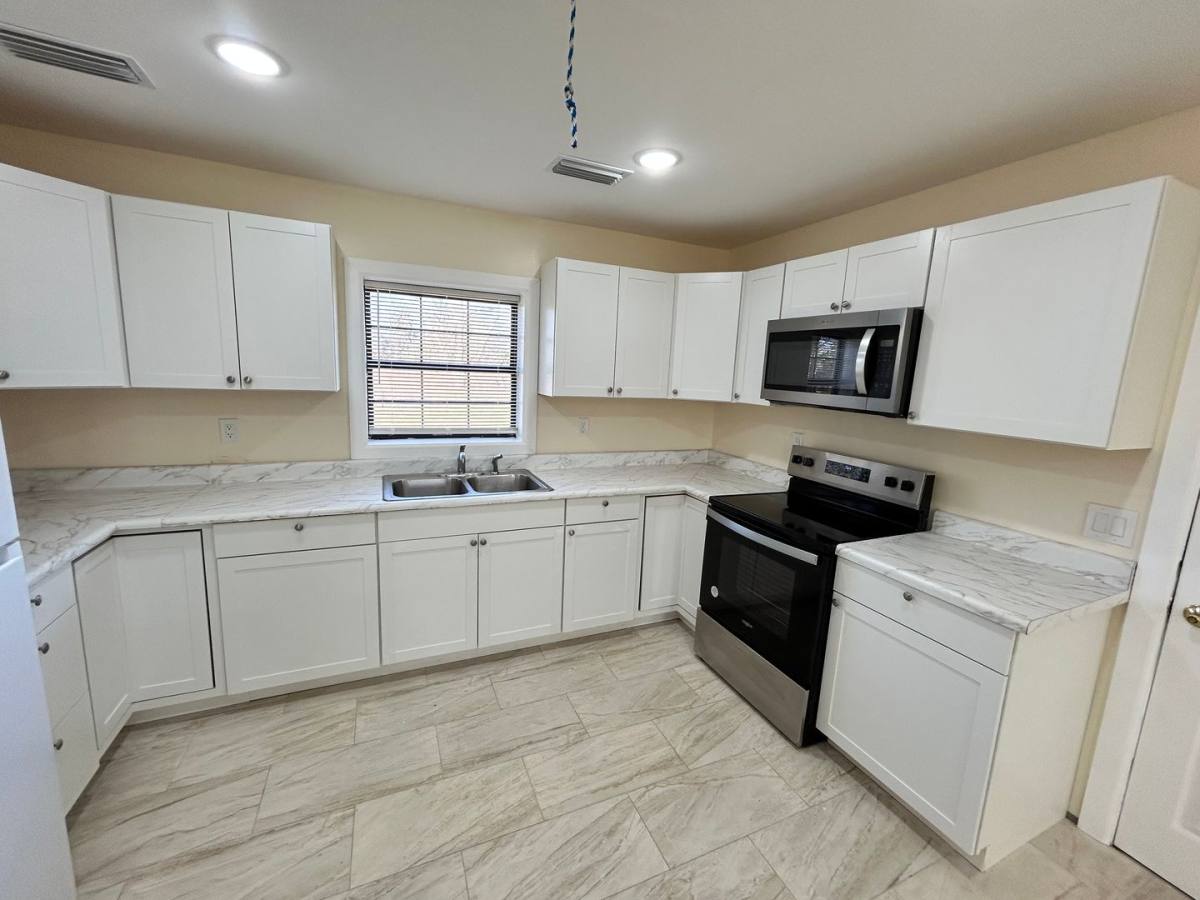 House for rent at 2433 Wakulla Ave, Panama City, FL 32405
