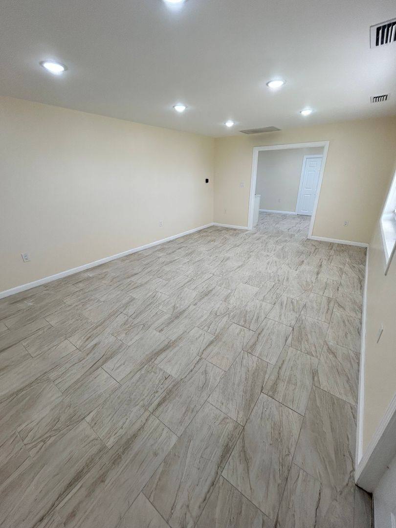 House for rent at 2433 Wakulla Ave, Panama City, FL 32405
