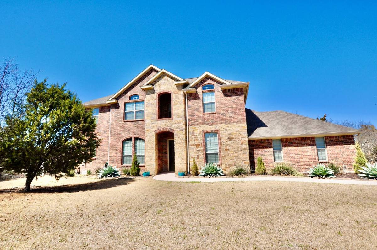 House for rent at 2529 Elk Hollow Lane, Weatherford, TX 76085