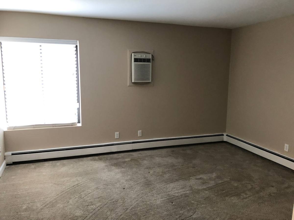 Apartment for rent at 6018 8th Ave, Kenosha, WI 53143