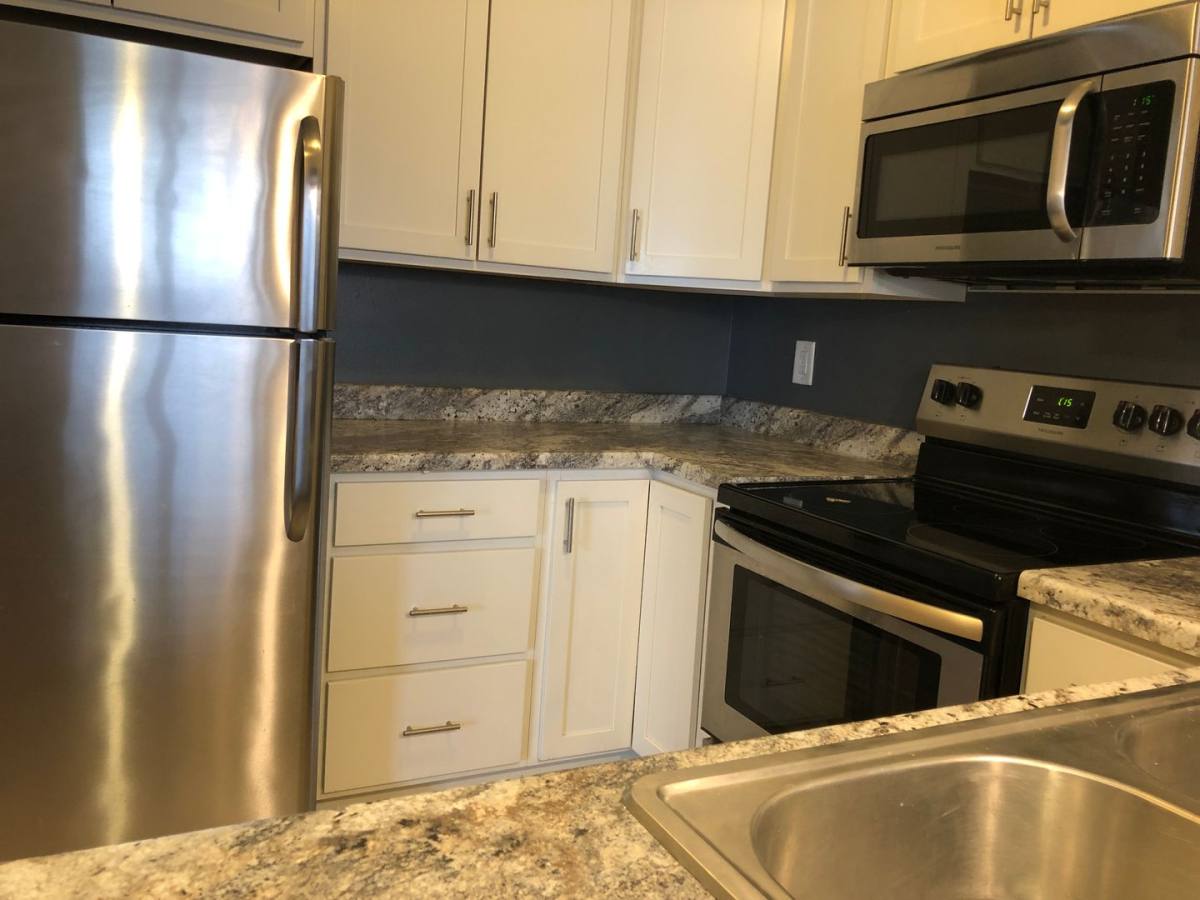 Apartment for rent at 6018 8th Ave, Kenosha, WI 53143