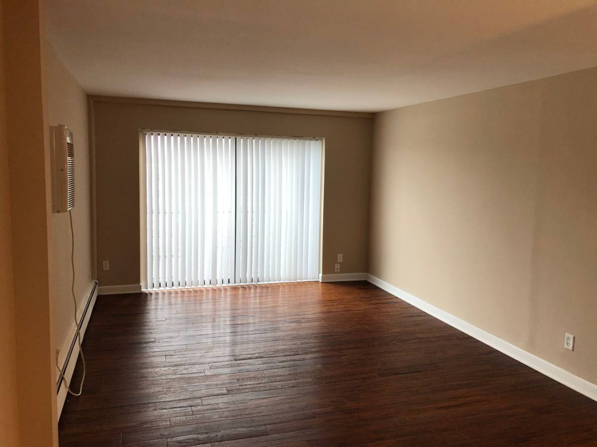 Apartment for rent at 6018 8th Ave, Kenosha, WI 53143
