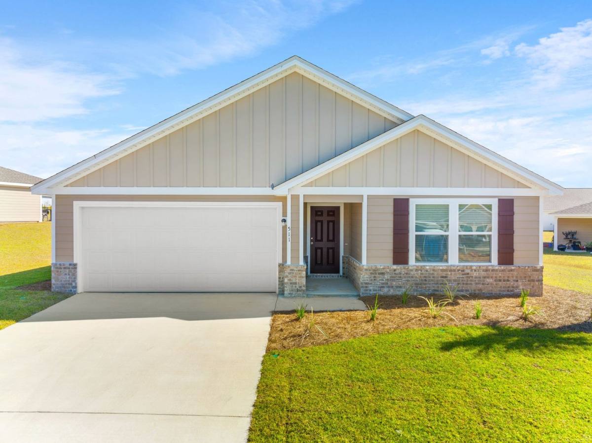 House for rent at 511 Whispering Creek Ave, Freeport, FL 32439
