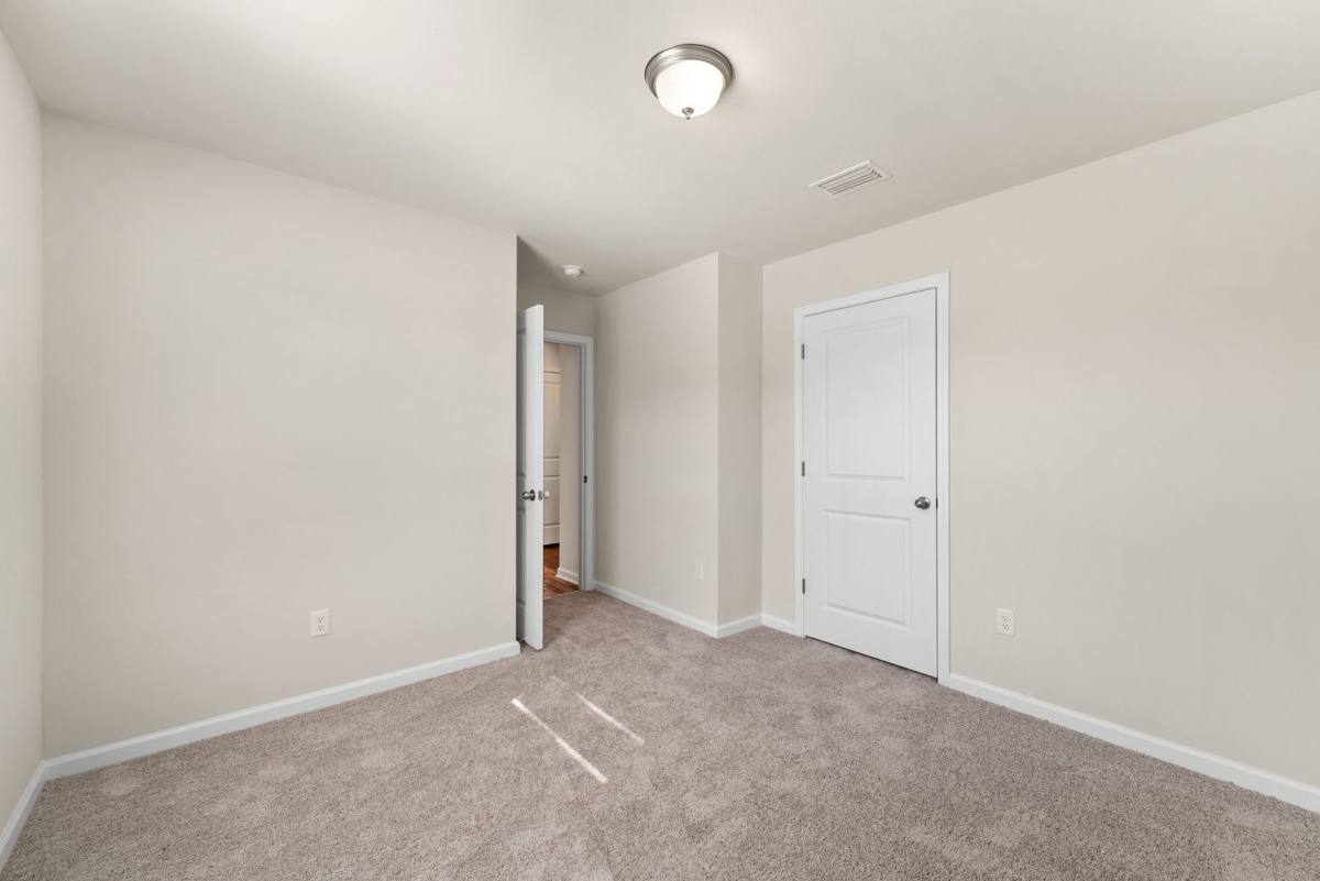 House for rent at 511 Whispering Creek Ave, Freeport, FL 32439