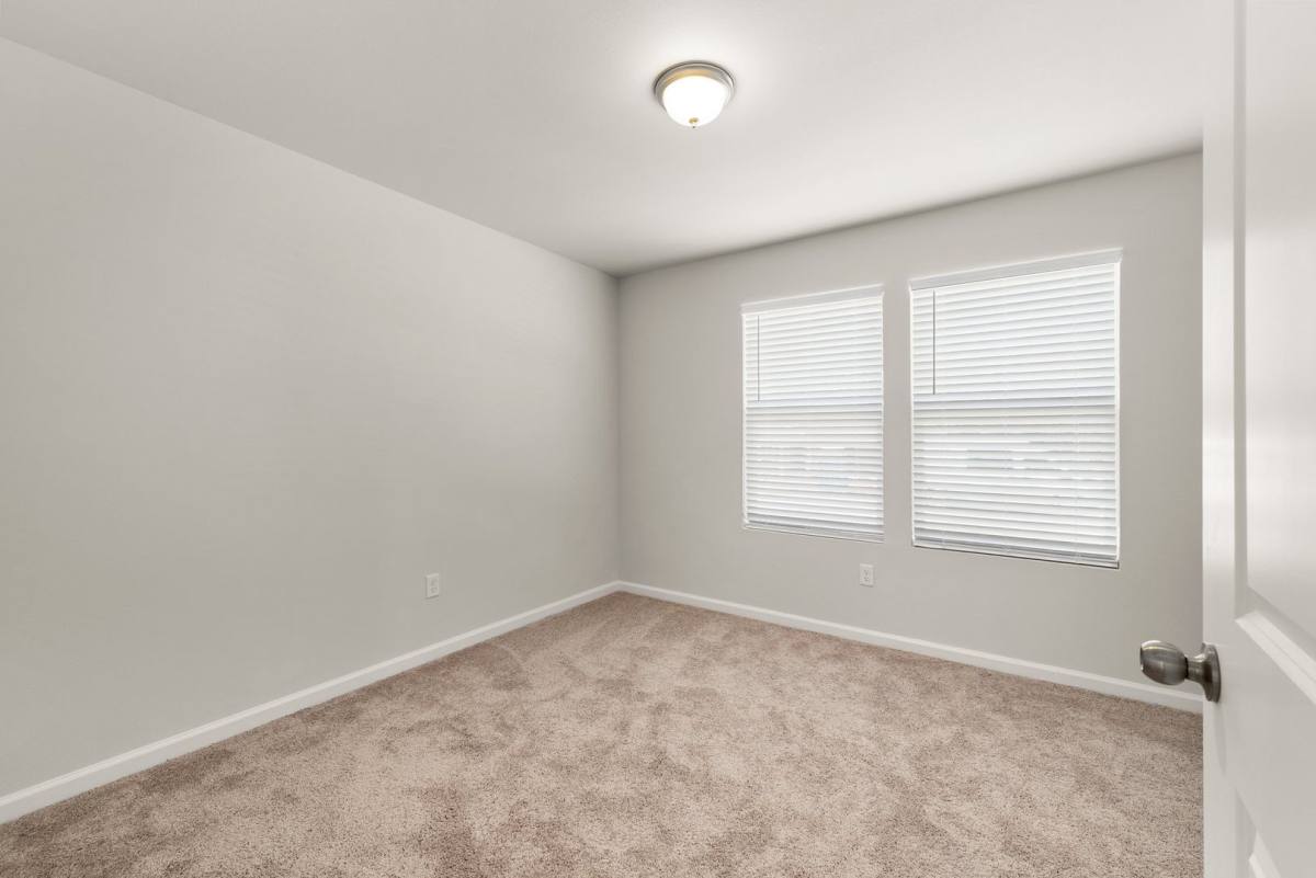 House for rent at 511 Whispering Creek Ave, Freeport, FL 32439