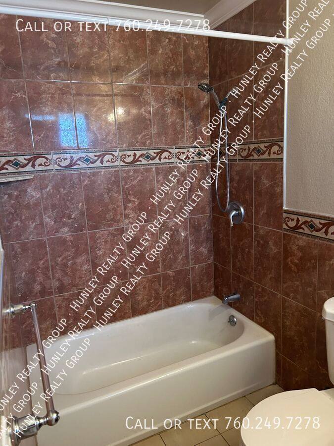 House for rent at 14161 Osage Rd, Apple Valley, CA 92307