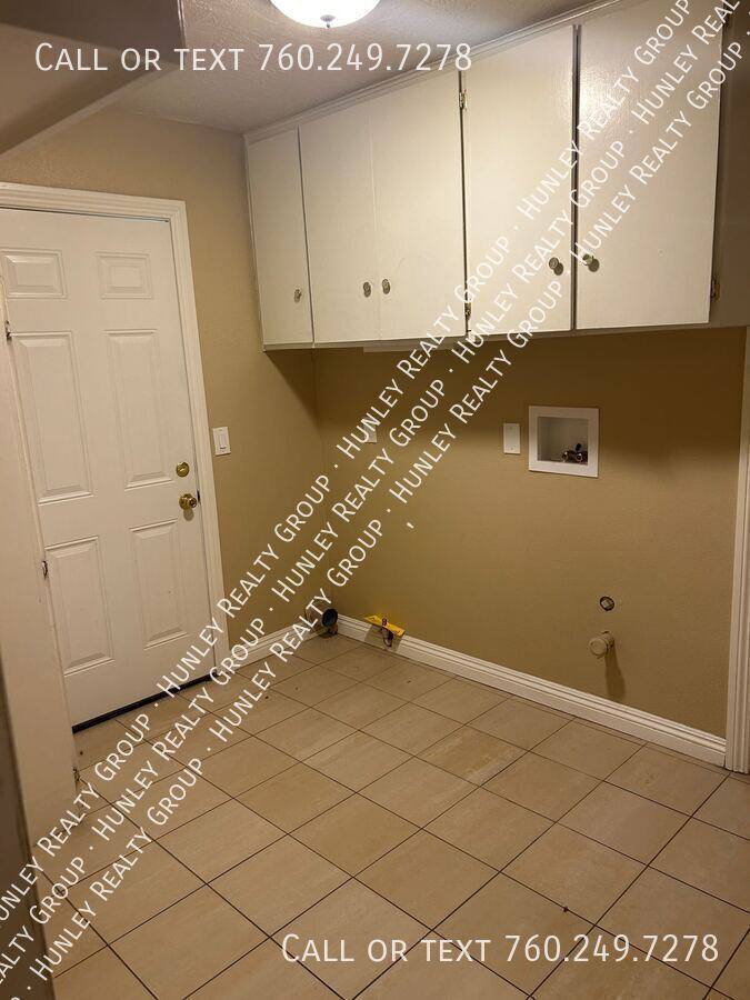 House for rent at 14161 Osage Rd, Apple Valley, CA 92307