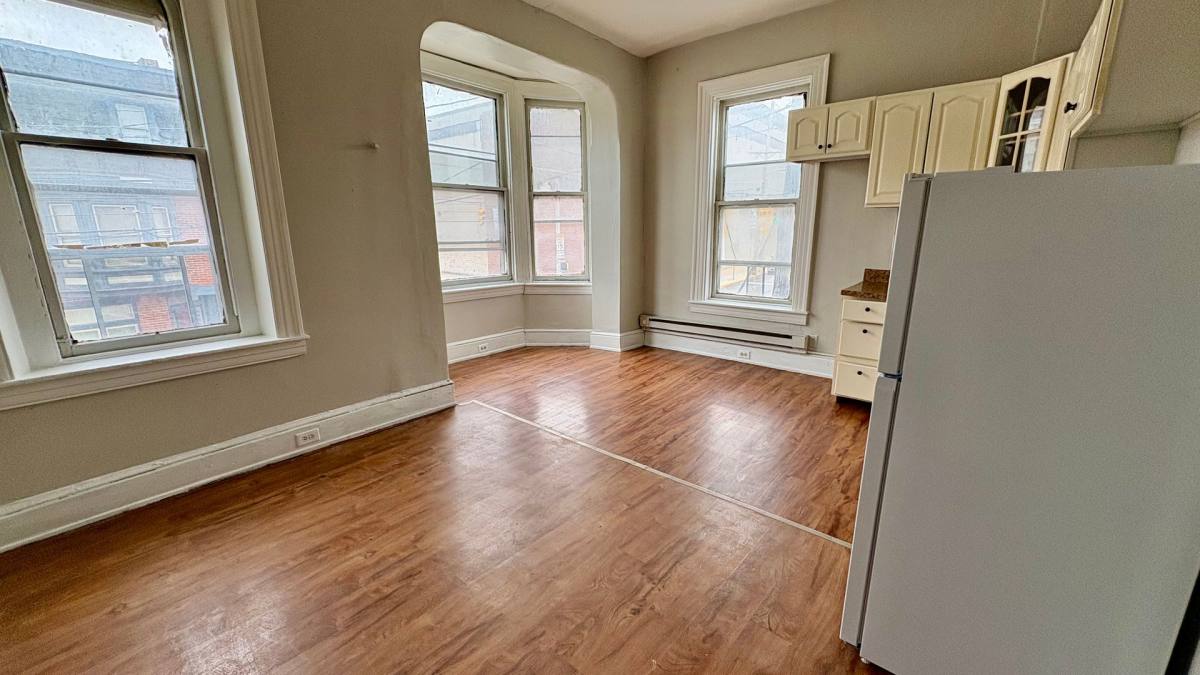 Apartment for rent at 158 S Pershing Ave, York, PA 17401