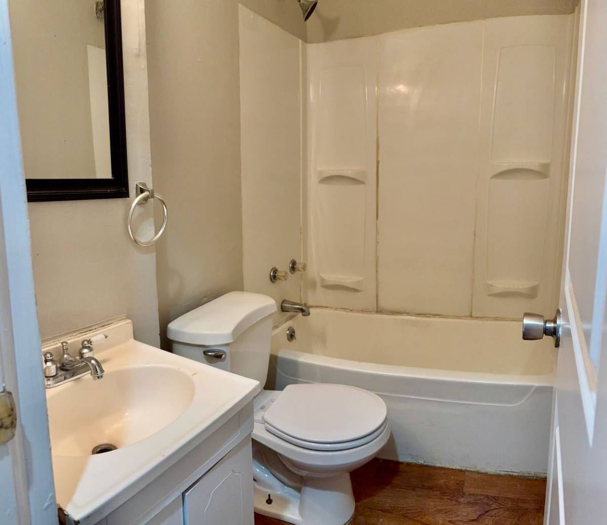 Apartment for rent at 158 S Pershing Ave, York, PA 17401