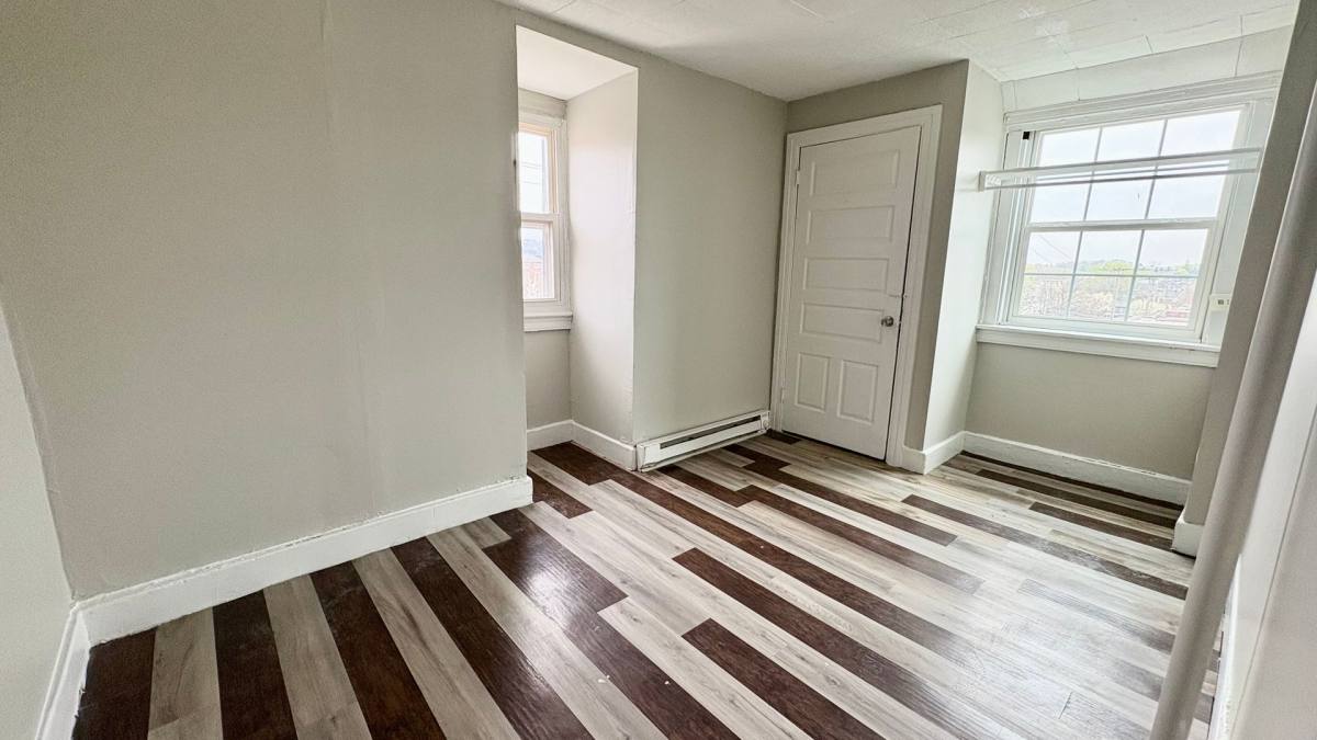 Apartment for rent at 158 S Pershing Ave, York, PA 17401