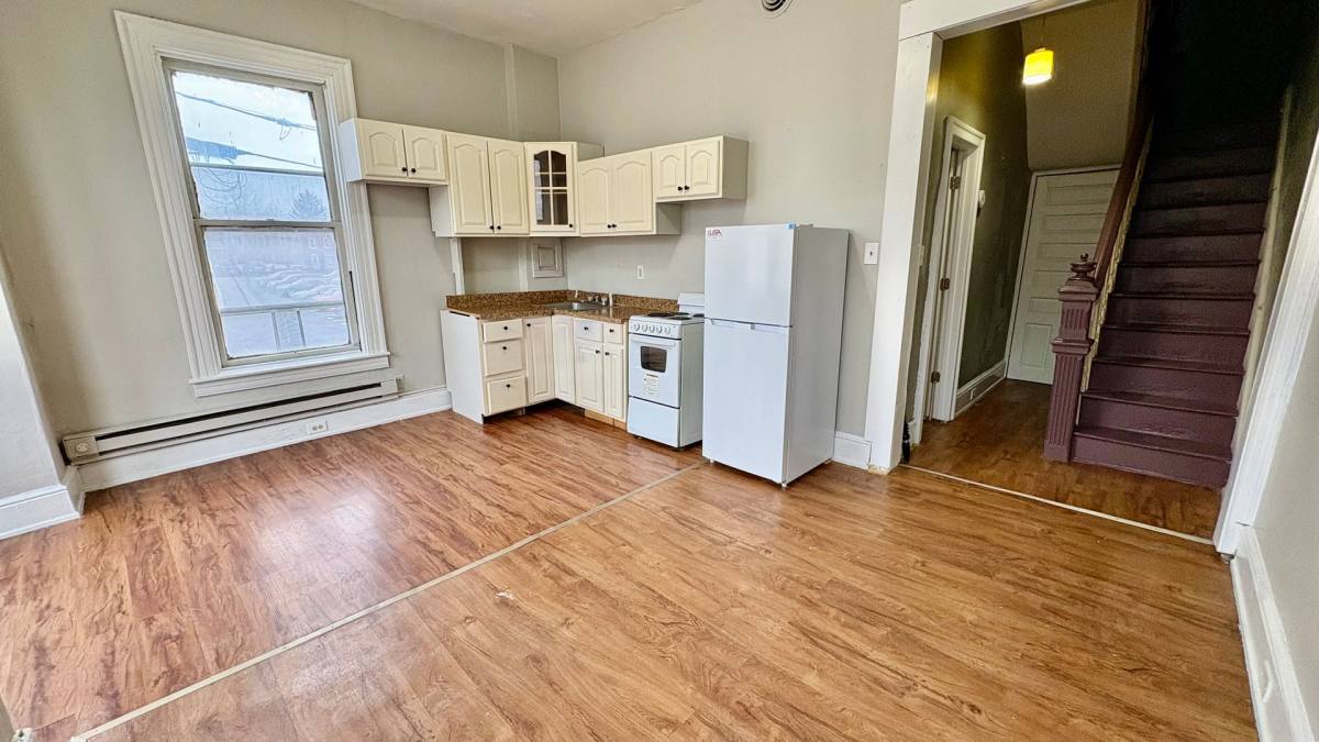 Apartment for rent at 158 S Pershing Ave, York, PA 17401