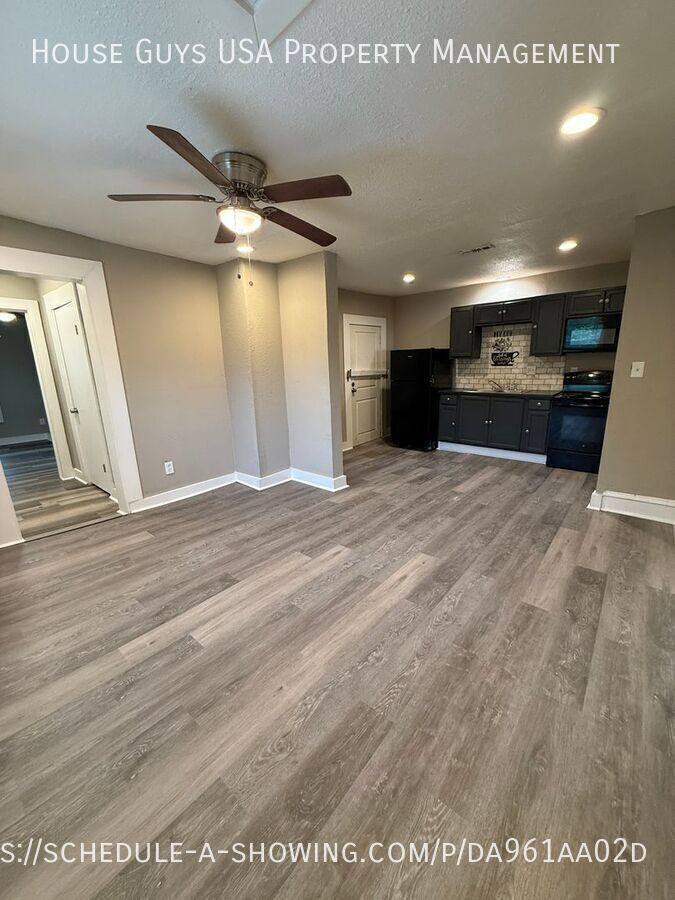 Apartment for rent at 2538 Woodland Ave #2B-2ND Floor, Kansas City, MO 64108