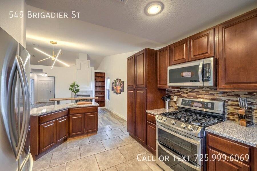 House for rent at 549 Brigadier St, Henderson, NV 89002