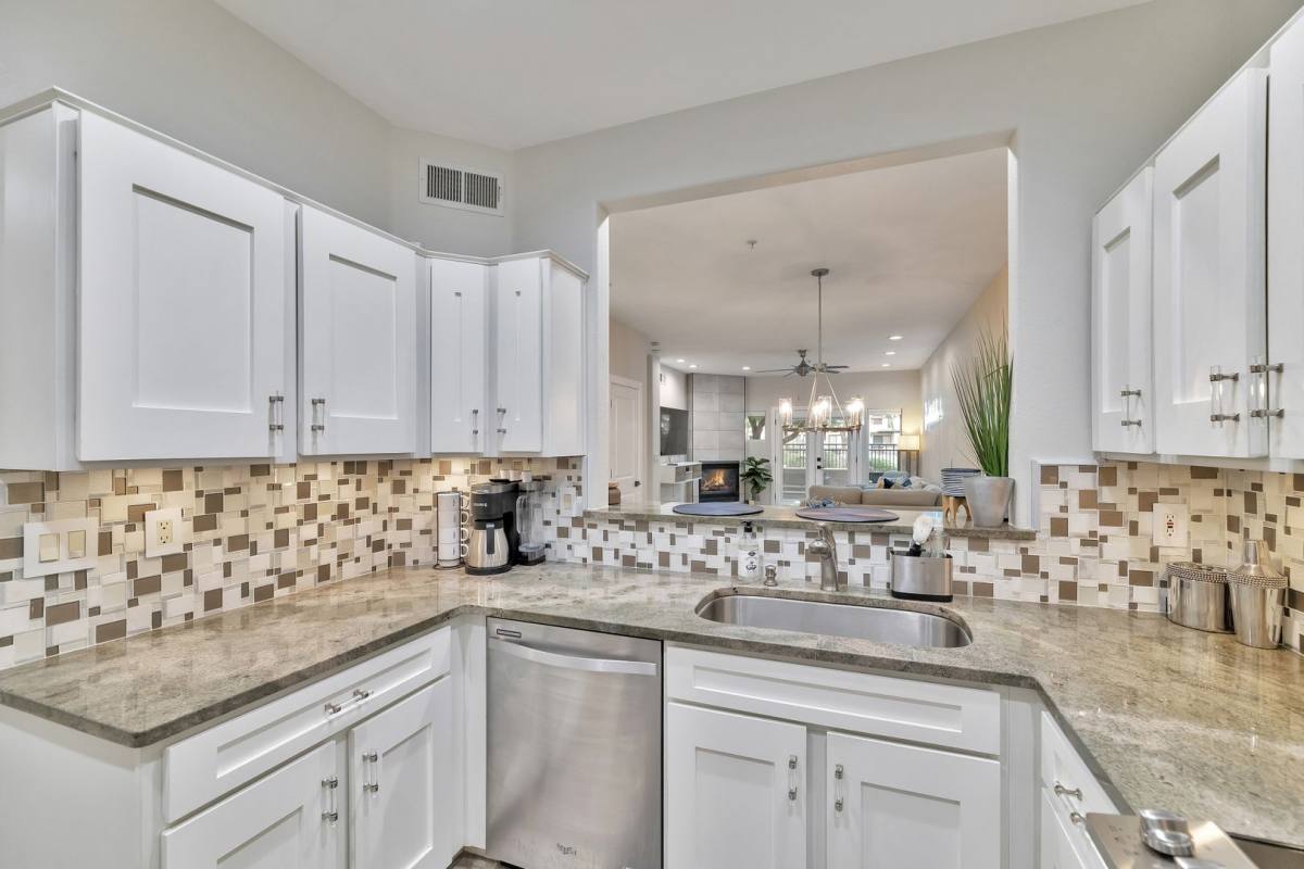 Condo for rent at 7021 E Earll Dr, Scottsdale, AZ 85251