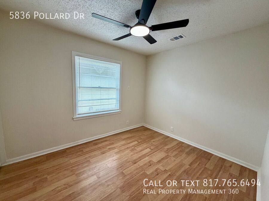 House for rent at 5836 Pollard Dr, Fort Worth, TX 76114