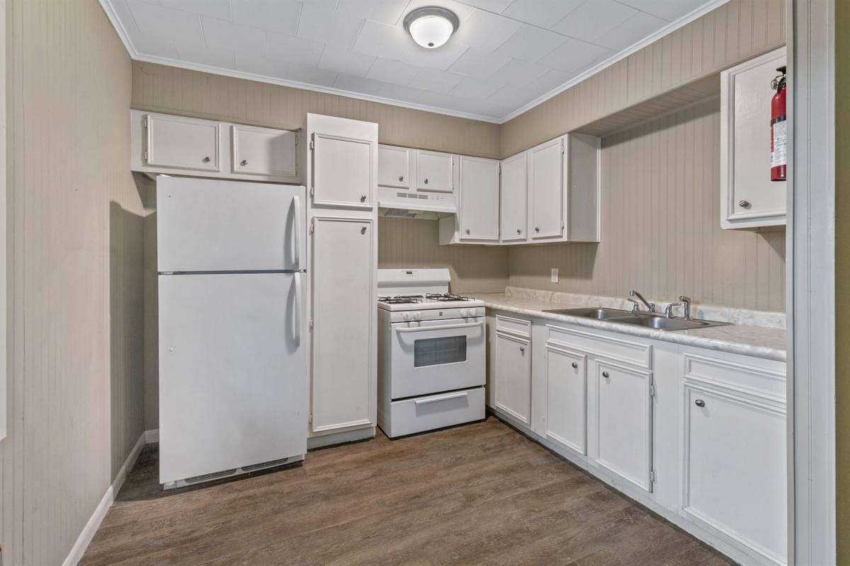 Apartment for rent at 2033 3rd St #1, Lake Charles, LA 70601
