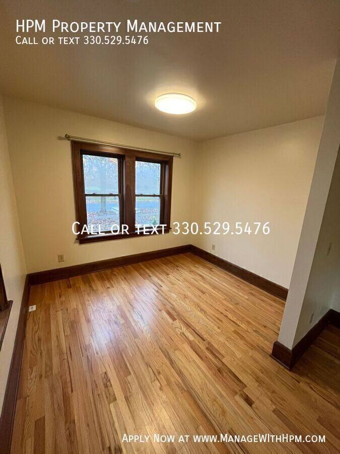 Apartment for rent at 21 S Highland Ave #1, Akron, OH 44303