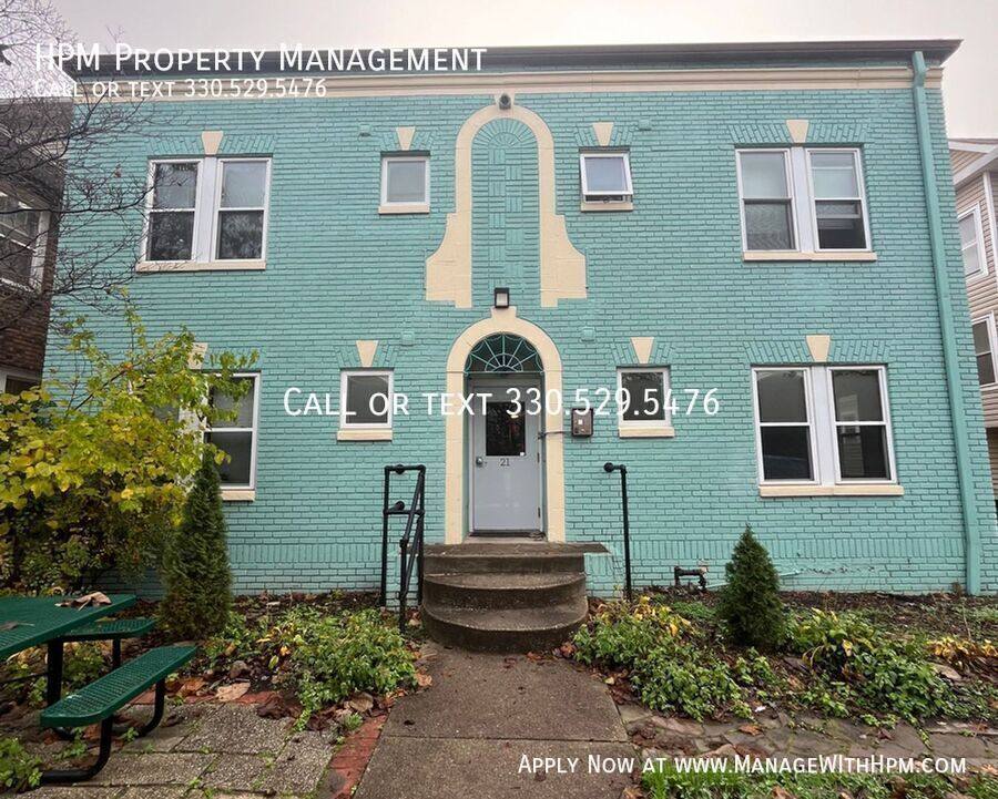 Apartment for rent at 21 S Highland Ave #1, Akron, OH 44303