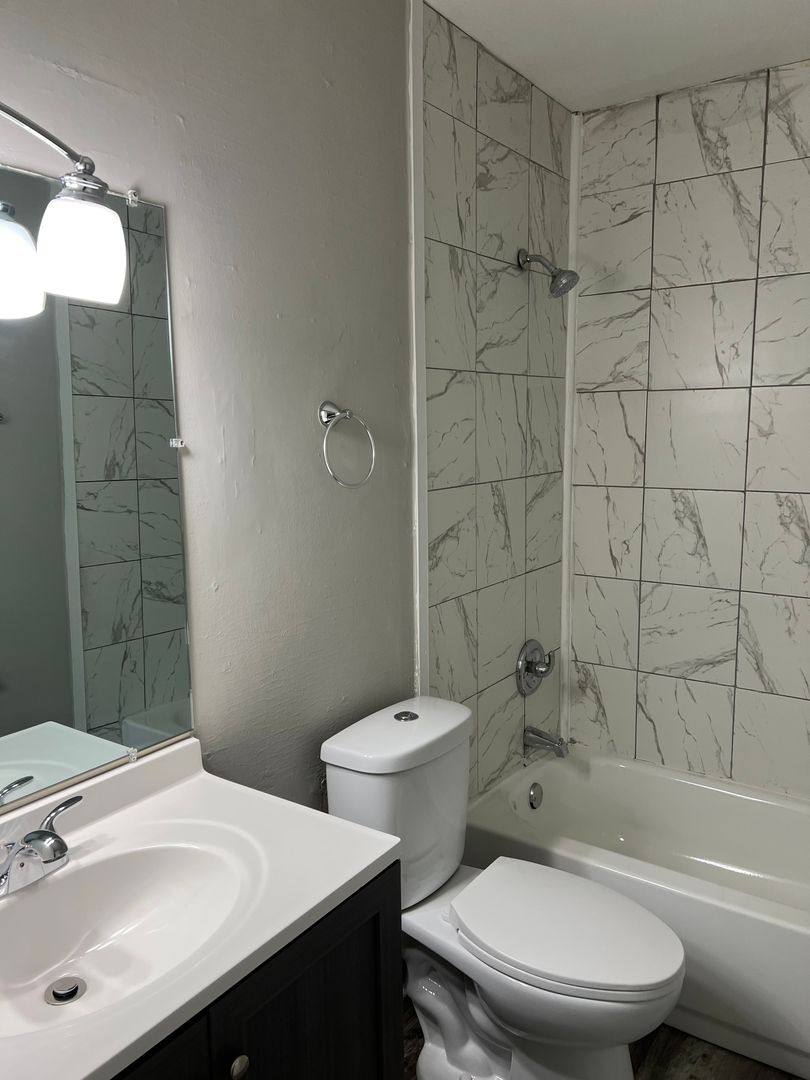 Apartment for rent at 1844 Hickorydale Dr, Dayton, OH 45406