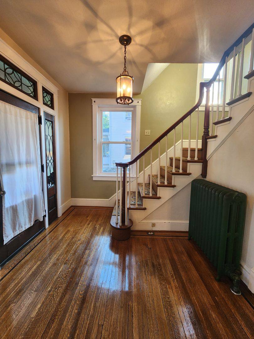 House for rent at 470 Maple St, Manchester, PA 17345