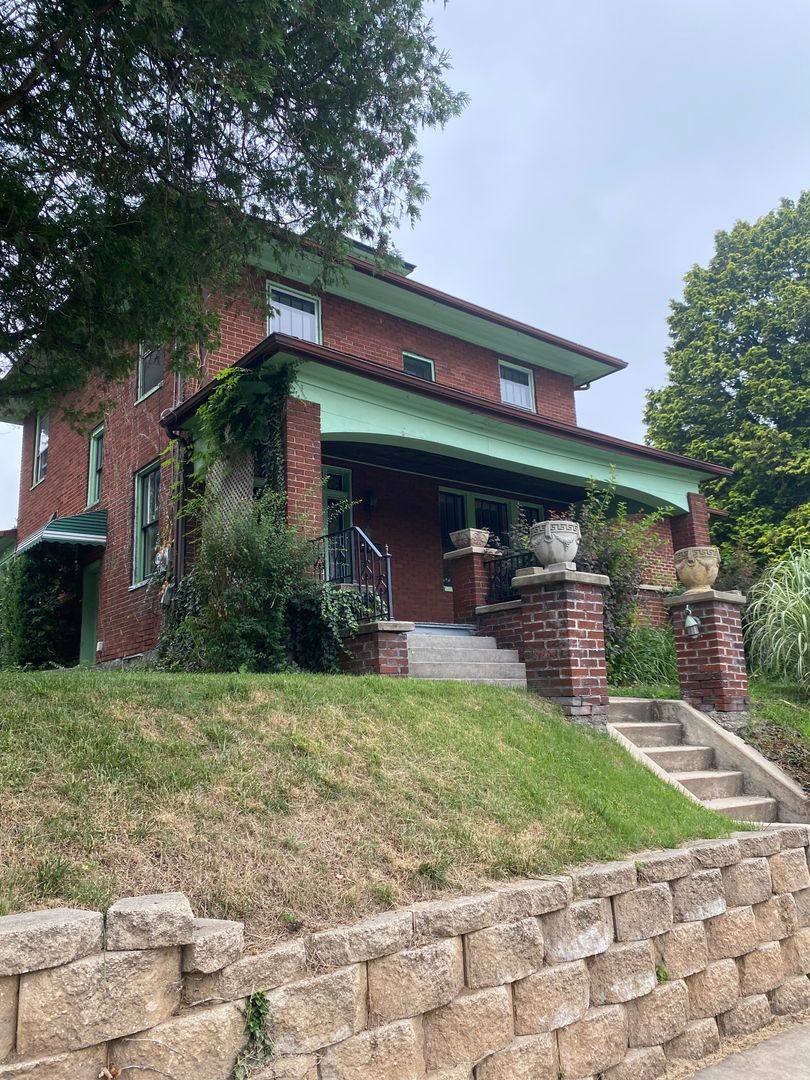 House for rent at 470 Maple St, Manchester, PA 17345