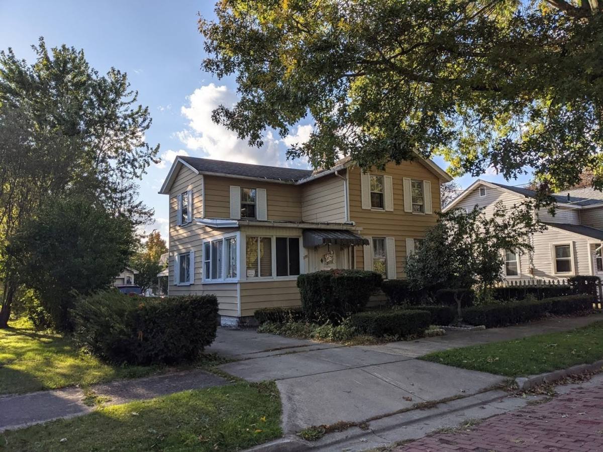 House for rent at 131 Wadsworth Ave, Meadville, PA 16335