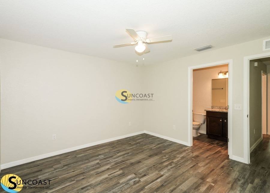 Apartment for rent at 9454 N Travis Dr, Dunnellon, FL 34434