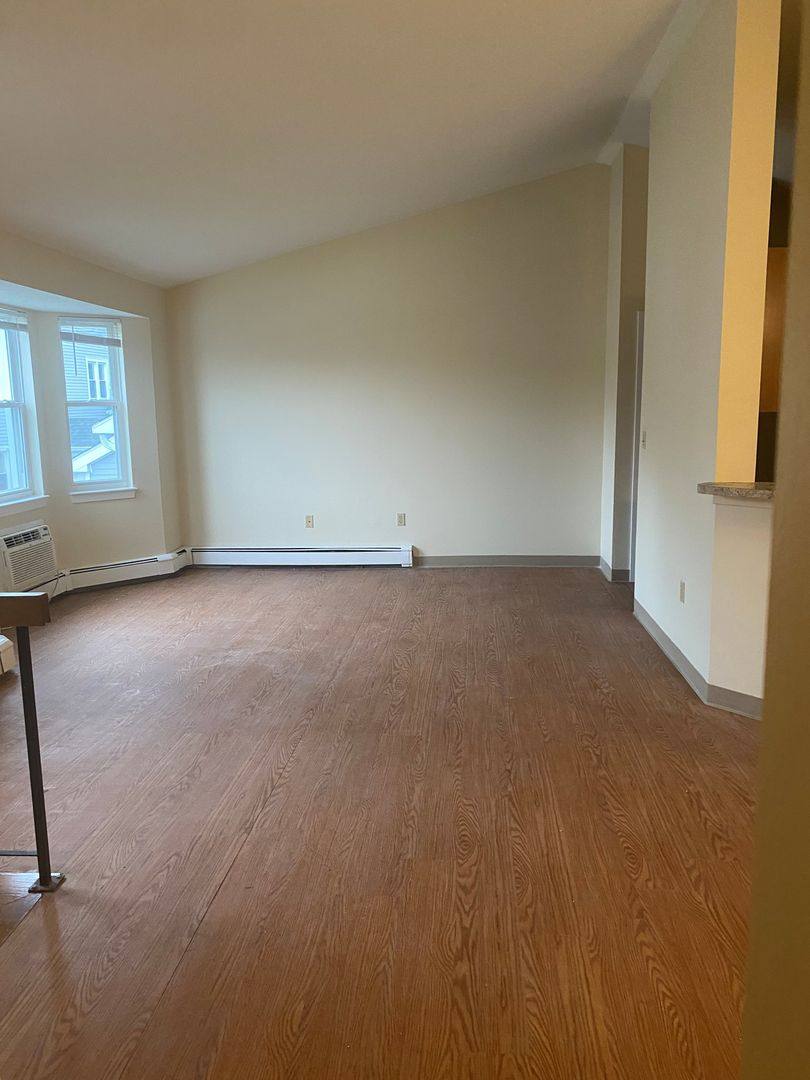 Apartment for rent at 1 Meadow Dr, Raynham, MA 02767