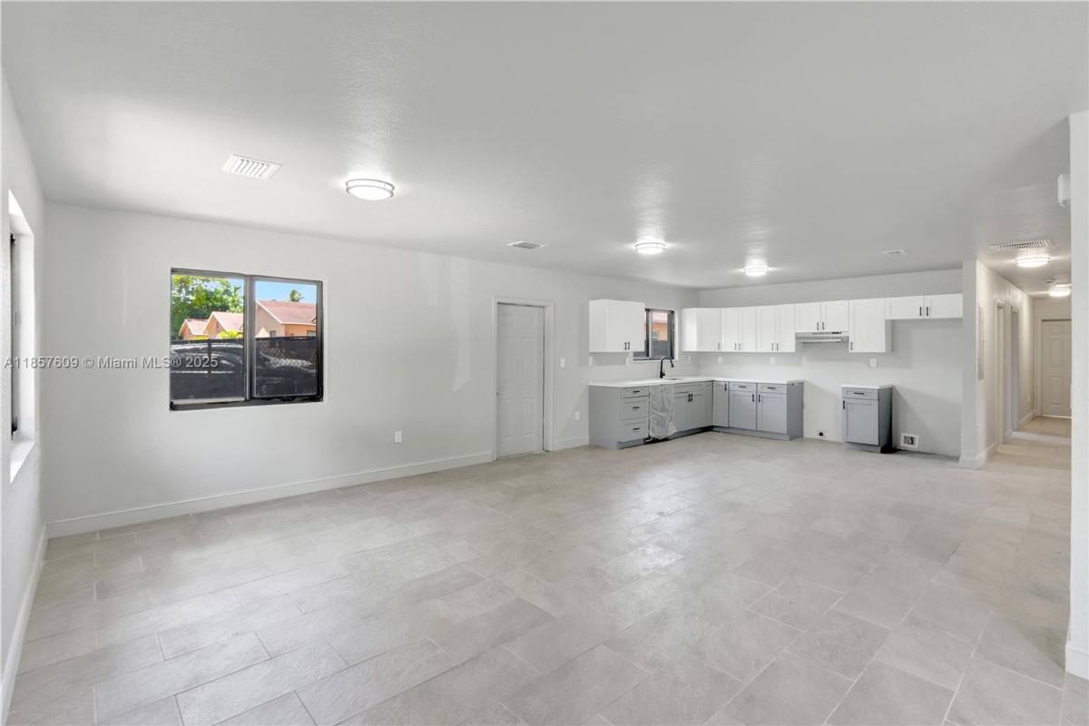 House for rent at 861 NW 6th Ave, Pompano Beach, FL 33060