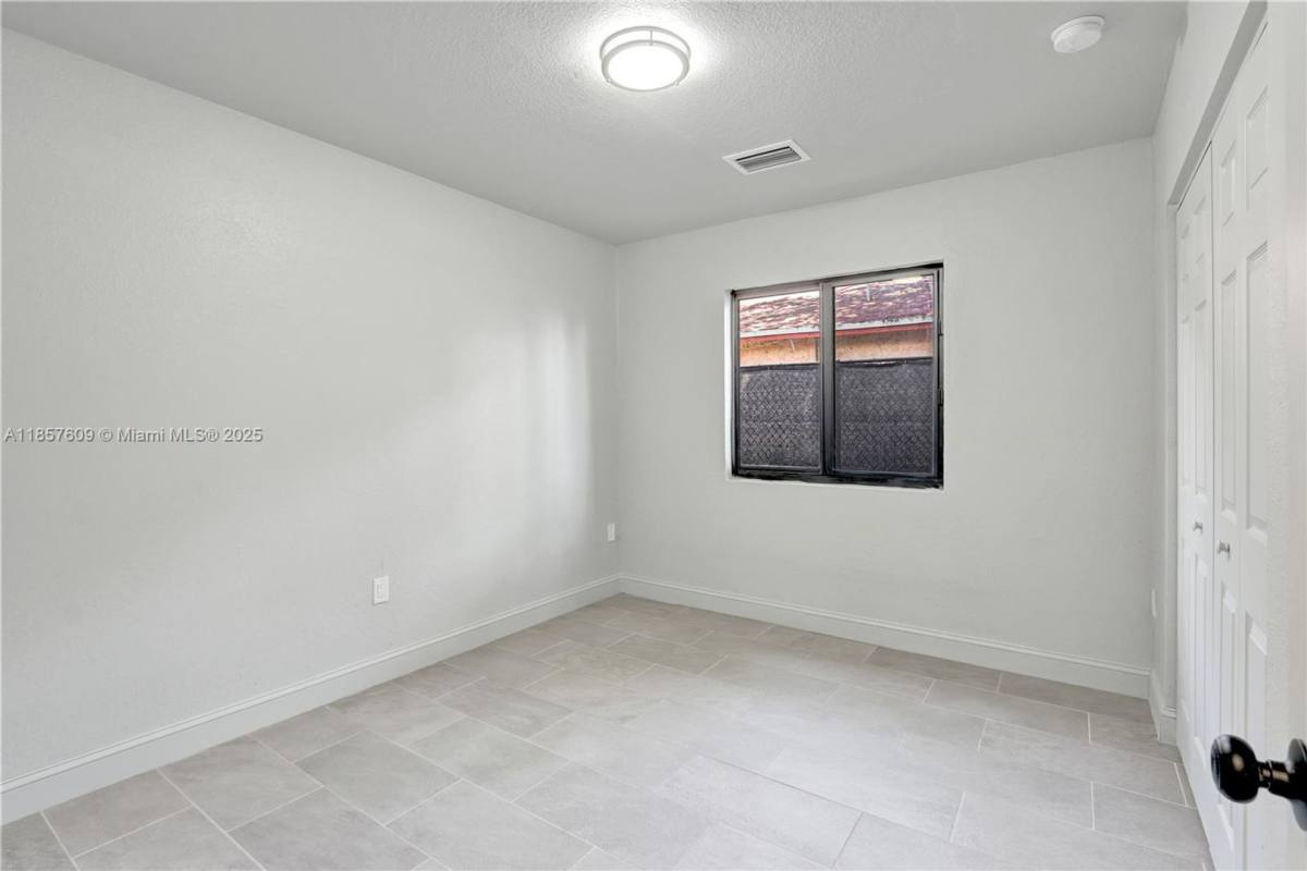 House for rent at 861 NW 6th Ave, Pompano Beach, FL 33060