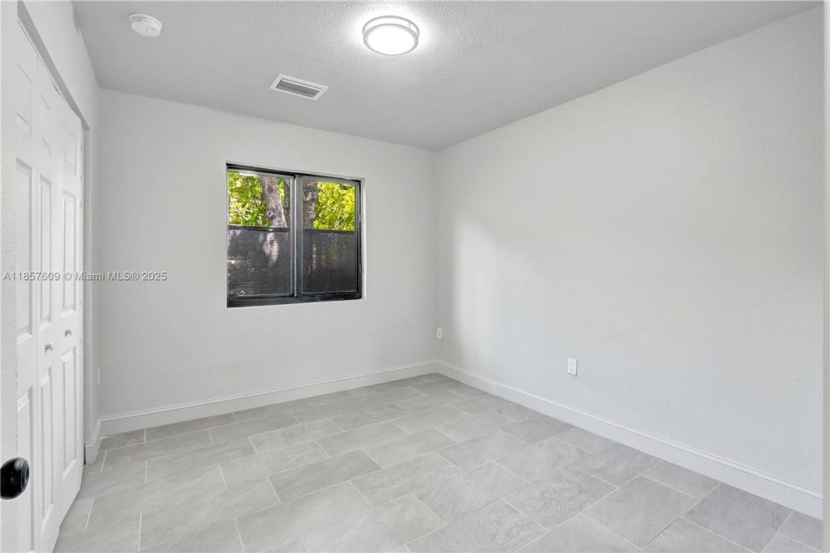 House for rent at 861 NW 6th Ave, Pompano Beach, FL 33060