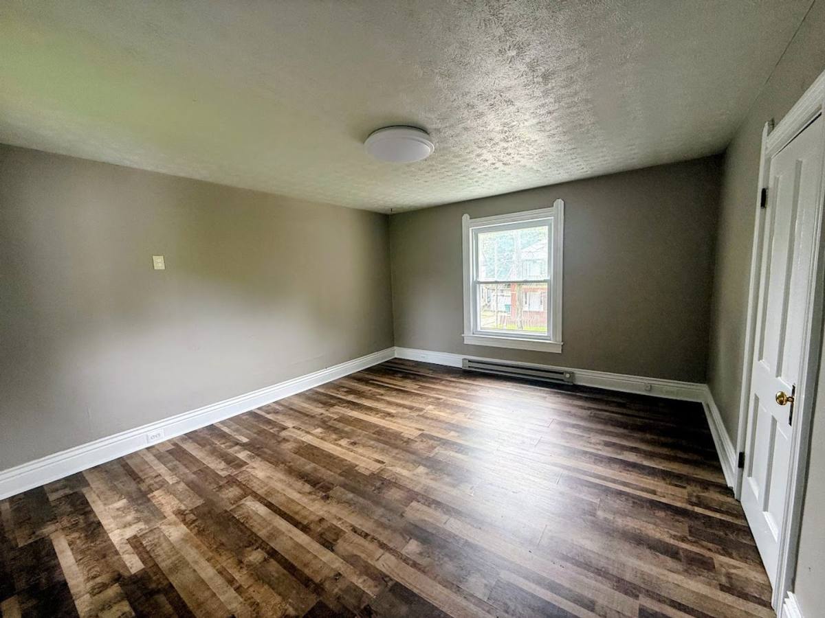 Apartment for rent at 610 Wellman Ave SE, Massillon, OH 44646