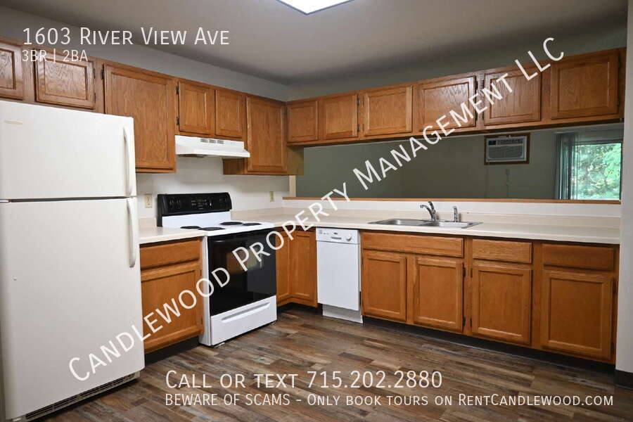 Apartment for rent at 1603 River View Ave, Stevens Point, WI 54481