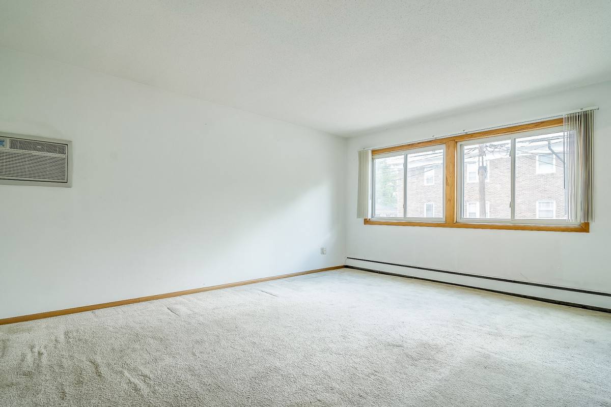 Apartment for rent at 3708 Lyndale Ave S, Minneapolis, MN 55409
